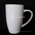 Tasses en porcelaine blanche forme personnalisée